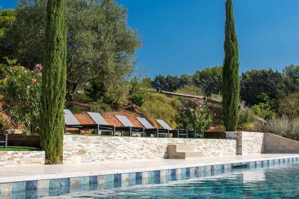 La Bastide - Le Grenache - Le Syrah Au Domaine Chateau Henri Bonnaud Le Tholonet Exterior photo